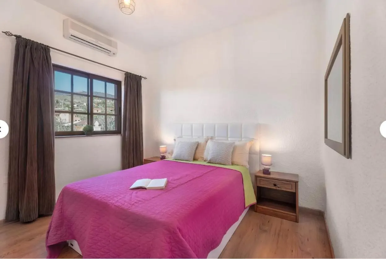 אדחה Casa Tenades בית נופש