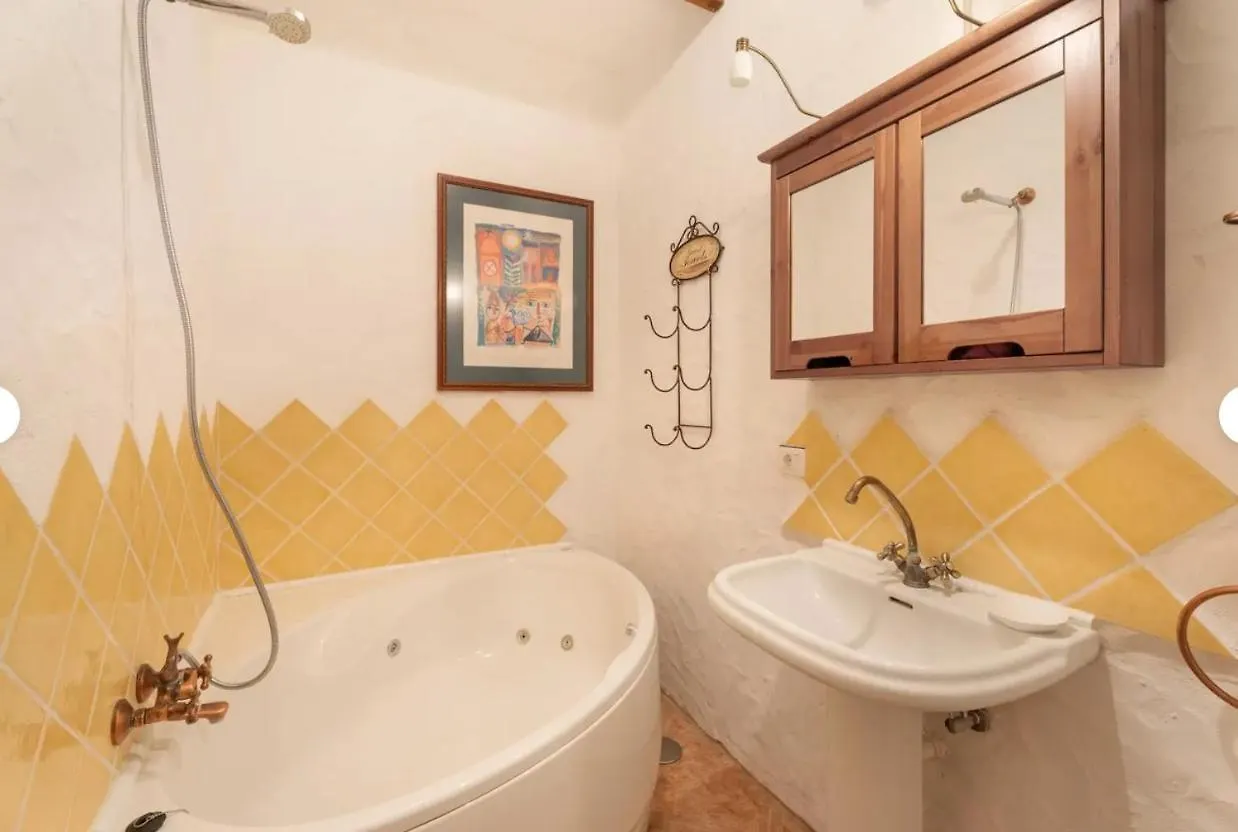 בית נופש אדחה Casa Tenades